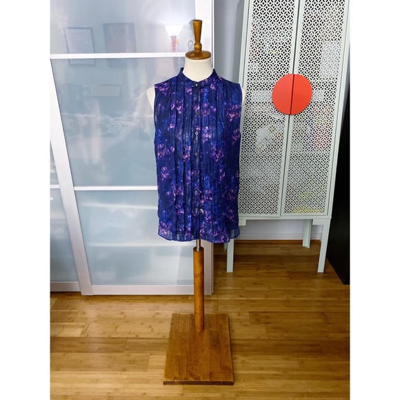 T Tahari Emerson Sleeveless Blouse in Admiral Navy - Picture 1 of 10